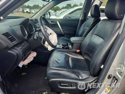 Zdjęcie 7 z 13 samochodu: 2012 TOYOTA HIGHLANDER SE VIN:5TDBK3EH0CS110888 - miniatura