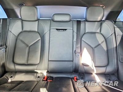 Zdjęcie 10 z 14 samochodu: 2019 PORSCHE MACAN VIN:WP1AA2A51KLB05086 - miniatura