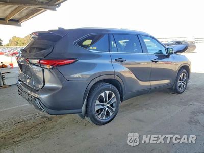 Trzecie zdjęcie samochodu z tyłu: 2023 TOYOTA HIGHLANDER HYBRID XLE VIN:5TDKBRCH6PS593086 - miniatura