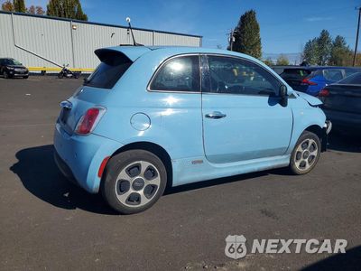 Trzecie zdjęcie samochodu z tyłu: 2017 FIAT 500 ELECTRIC VIN:3C3CFFGE3HT563269 - miniatura