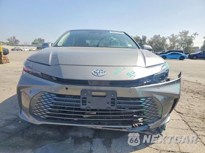 Piąte zdjęcie samochodu w środku: 2025 TOYOTA CAMRY XLE VIN:4T1DBADK1SU517022 - miniatura