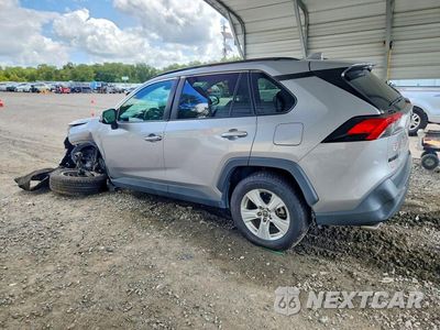 Drugie zdjęcie samochodu z przodu: 2021 TOYOTA RAV4 XLE VIN:2T3W1RFV2MC109190 - miniatura