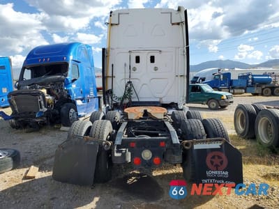 Zdjęcie 6 z 14 samochodu: 2017 FREIGHTLINER CASCADIA 125 SEMI TRUCK VIN:1FUJGLBG4HLHV6867 - miniatura