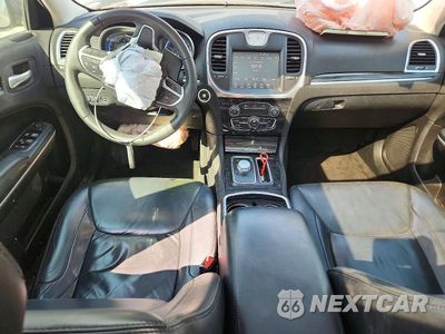Zdjęcie 8 z 12 samochodu: 2016 CHRYSLER 300 LIMITED VIN:2C3CCAAG9GH233780 - miniatura