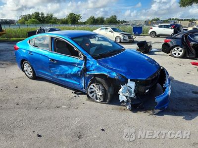 Czwarte zdjęcie samochodu z boku: 2018 HYUNDAI ELANTRA SE VIN:5NPD74LF1JH296249 - miniatura