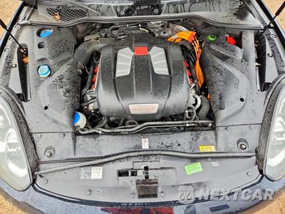Zdjęcie 11 z 12 samochodu: 2015 PORSCHE CAYENNE SE HYBRID VIN:WP1AE2A23FLA53587 - miniatura