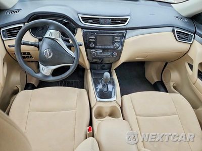Zdjęcie 8 z 13 samochodu: 2016 NISSAN ROGUE S VIN:KNMAT2MV5GP628005 - miniatura