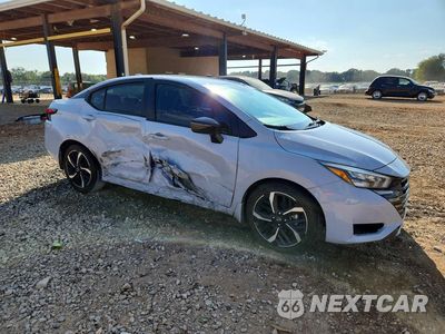 Czwarte zdjęcie samochodu z boku: 2024 NISSAN VERSA SR VIN:3N1CN8FV2RL894747 - miniatura