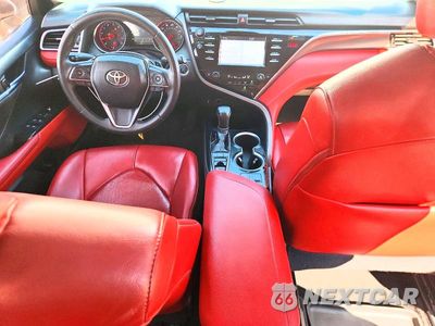 Zdjęcie 8 z 13 samochodu: 2018 TOYOTA CAMRY XSE VIN:4T1B61HK1JU006642 - miniatura