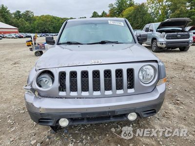 Piąte zdjęcie samochodu w środku: 2015 JEEP PATRIOT LATITUDE VIN:1C4NJRFB2FD425205 - miniatura