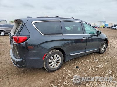 Trzecie zdjęcie samochodu z tyłu: 2017 CHRYSLER PACIFICA TOURING L VIN:2C4RC1BG4HR627350 - miniatura