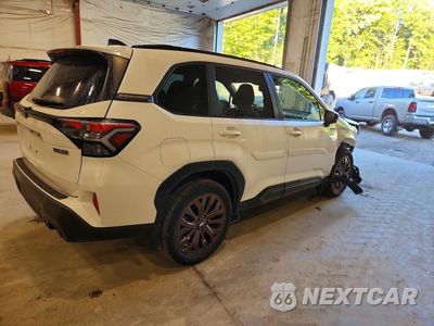 Trzecie zdjęcie samochodu z tyłu: 2025 SUBARU FORESTER SPORT VIN:JF2SLSJD8SH405249 - miniatura