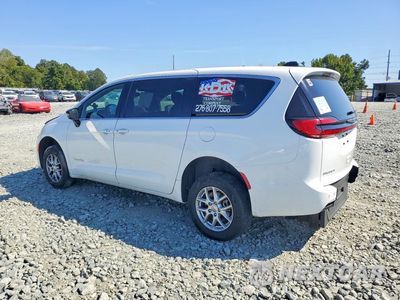 Trzecie zdjęcie samochodu z tyłu: 2024 CHRYSLER PACIFICA TOURING VIN:2C4RC1FG2RR120569 - miniatura