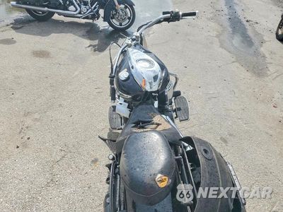 Zdjęcie 6 z 9 samochodu: 2010 YAMAHA XVS950 A VIN:JYAVN01E1AA010545 - miniatura