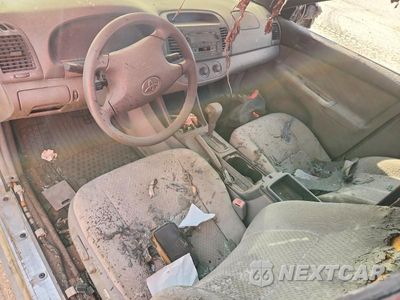 Zdjęcie 8 z 12 samochodu: 2004 TOYOTA CAMRY LE V6 VIN:4T1BF32K64U068210 - miniatura