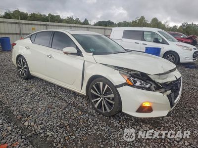 Czwarte zdjęcie samochodu z boku: 2019 NISSAN ALTIMA PLATINUM VIN:1N4BL4FV5KC110561 - miniatura
