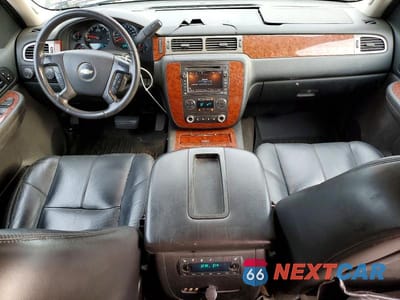 Zdjęcie 8 z 13 samochodu: 2008 CHEVROLET SUBURBAN LTZ VIN:1GNFK16378R122896 - miniatura