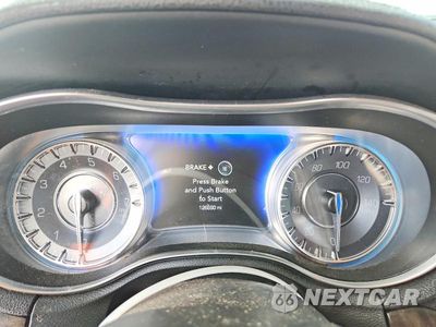 Zdjęcie 9 z 12 samochodu: 2019 CHRYSLER 300 LIMITED VIN:2C3CCAEG9KH689684 - miniatura