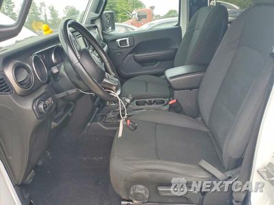 Zdjęcie 7 z 12 samochodu: 2020 JEEP GLADIATOR SPORT VIN:1C6HJTAG1LL127086 - miniatura