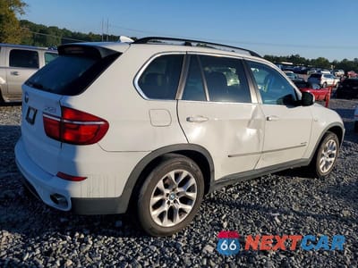 Trzecie zdjęcie samochodu z tyłu: 2013 BMW X5 XDRIVE35I VIN:5UXZV4C55D0B17393 - miniatura