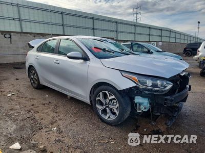 Czwarte zdjęcie samochodu z boku: 2020 KIA FORTE LXS VIN:3KPF24AD5LE227385 - miniatura
