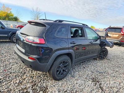 Trzecie zdjęcie samochodu z tyłu: 2022 JEEP CHEROKEE LATITUDE VIN:1C4PJMCXXND546767 - miniatura
