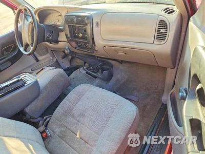 Zdjęcie 8 z 13 samochodu: 1996 FORD RANGER VIN:1FTCR10A6TUA27606 - miniatura