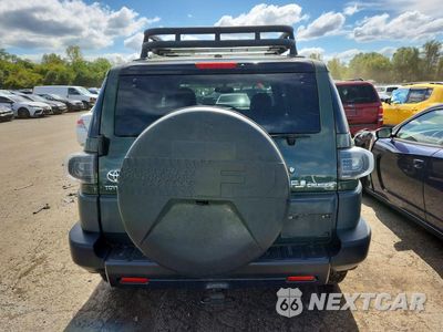 Zdjęcie 6 z 13 samochodu: 2011 TOYOTA FJ CRUISER BASE VIN:JTEBU4BF6BK109295 - miniatura
