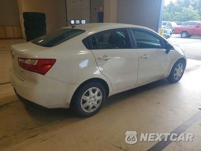 Trzecie zdjęcie samochodu z tyłu: 2014 KIA RIO LX VIN:KNADM4A35E6327212 - miniatura