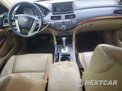Zdjęcie 8 z 12 samochodu: 2011 HONDA ACCORD EXL VIN:1HGCP2F83BA054117 - miniatura