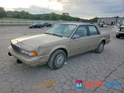 1996 BUICK CENTURY SPECIAL 1G4AG55M5T6489887 - główne zdjęcie licytacji z USA - miniatura