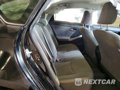 Zdjęcie 11 z 14 samochodu: 2015 TOYOTA PRIUS TWO VIN:JTDKN3DU5F0410312 - miniatura