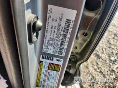 Zdjęcie 12 z 12 samochodu: 2018 TOYOTA TACOMA SR5 V6 VIN:3TMAZ5CN9JM063580 - miniatura