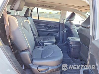 Zdjęcie 11 z 13 samochodu: 2024 TOYOTA GRAND HIGHLANDER PLATINUM VIN:5TDAAAB53RS011004 - miniatura