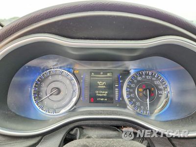 Zdjęcie 9 z 12 samochodu: 2015 CHRYSLER 200 LIMITED VIN:1C3CCCAB1FN574824 - miniatura
