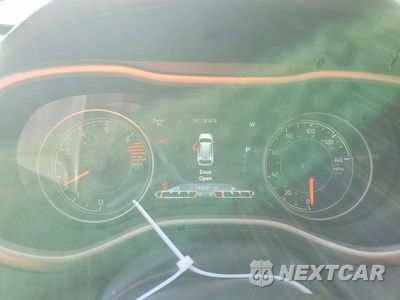 Zdjęcie 9 z 12 samochodu: 2016 JEEP CHEROKEE LIMITED VIN:1C4PJMDBXGW337569 - miniatura
