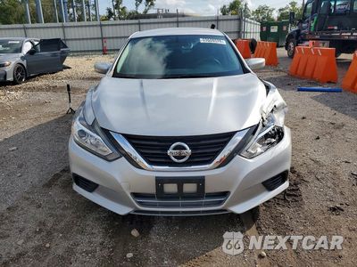 Piąte zdjęcie samochodu w środku: 2016 NISSAN ALTIMA 2.5 S VIN:1N4AL3AP3GN327293 - miniatura