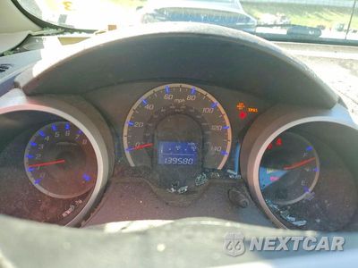 Zdjęcie 9 z 12 samochodu: 2010 HONDA FIT SPORT VIN:JHMGE8H41AC005910 - miniatura