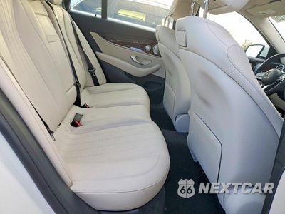 Zdjęcie 10 z 13 samochodu: 2019 MERCEDES-BENZ E 300 4MATIC VIN:WDDZF4KB7KA672362 - miniatura