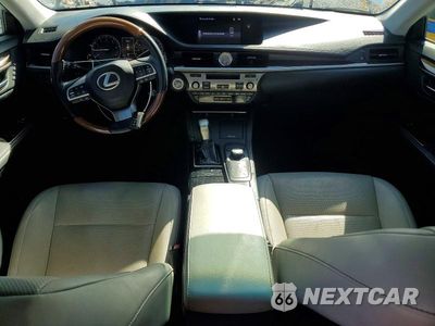 Zdjęcie 8 z 12 samochodu: 2017 LEXUS ES 350 VIN:58ABK1GG8HU062041 - miniatura