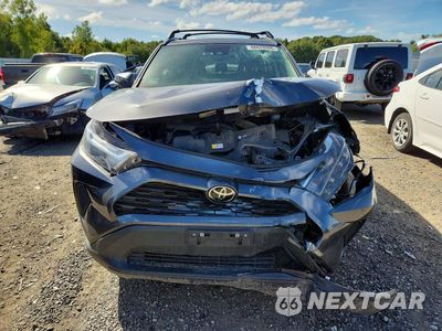 Piąte zdjęcie samochodu w środku: 2023 TOYOTA RAV4 XLE VIN:2T3P1RFV1PC354328 - miniatura