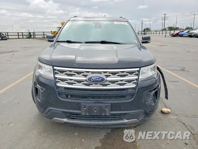 Piąte zdjęcie samochodu w środku: 2018 FORD EXPLORER XLT VIN:1FM5K8D86JGB57504 - miniatura