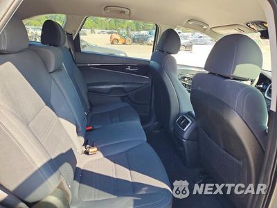 Zdjęcie 11 z 13 samochodu: 2018 KIA SORENTO L VIN:5XYPG4A30JG418547 - miniatura