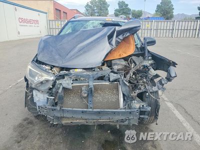 Piąte zdjęcie samochodu w środku: 2017 TOYOTA RAV4 LE VIN:JTMZFREV9HJ145817 - miniatura