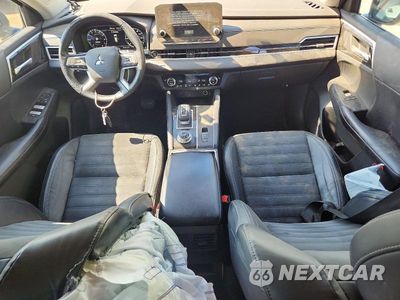 Zdjęcie 8 z 12 samochodu: 2022 MITSUBISHI OUTLANDER SE VIN:JA4J4UA84NZ034864 - miniatura