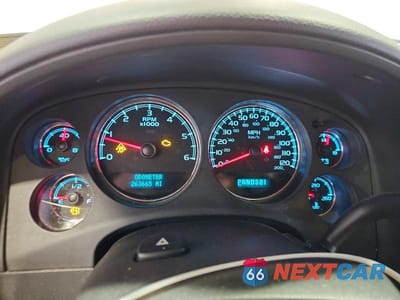 Zdjęcie 9 z 13 samochodu: 2008 CHEVROLET SUBURBAN K1500 LS VIN:1GNFK16358J126105 - miniatura