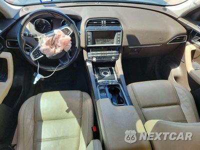 Zdjęcie 8 z 13 samochodu: 2018 JAGUAR F-PACE PRESTIGE VIN:SADCK2GX3JA280907 - miniatura