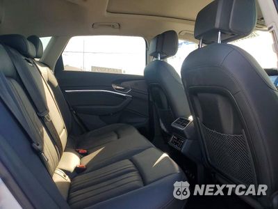 Zdjęcie 11 z 13 samochodu: 2024 AUDI Q8 E-TRON PREMIUM PLUS VIN:WA15AAGE8RB053521 - miniatura