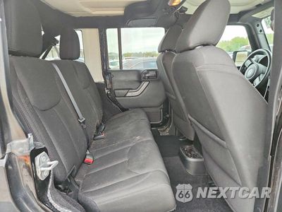 Zdjęcie 10 z 12 samochodu: 2017 JEEP WRANGLER UNLIMITED SPORT VIN:1C4BJWDG7HL615431 - miniatura