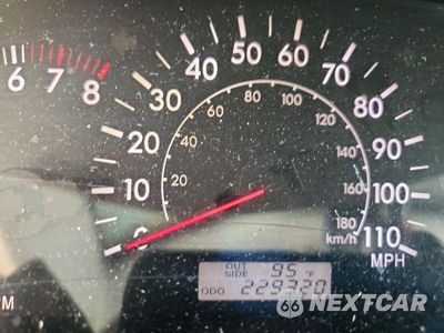 Zdjęcie 9 z 12 samochodu: 2005 TOYOTA COROLLA LE VIN:2T1BR30E25C325905 - miniatura